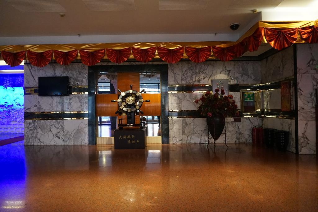 Bremen Holiday Hotel Harbin Exterior foto