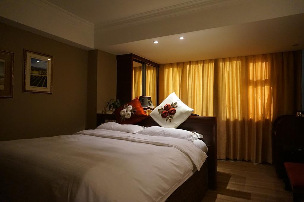 Bremen Holiday Hotel Harbin Exterior foto